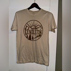 Men’s small Pendleton t-shirt